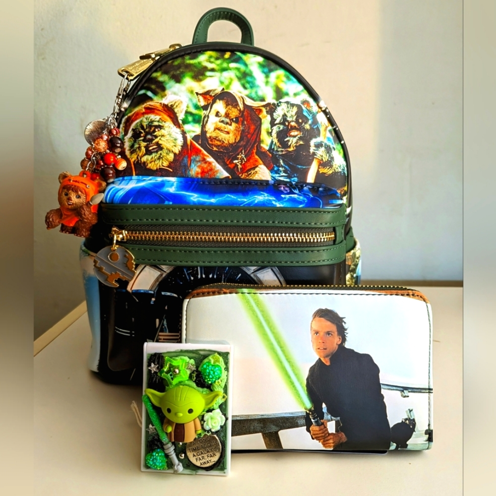 NWT Loungefly ReturnoftheJedi Star wars movieScenes backpack,wallet,charm&mirror
